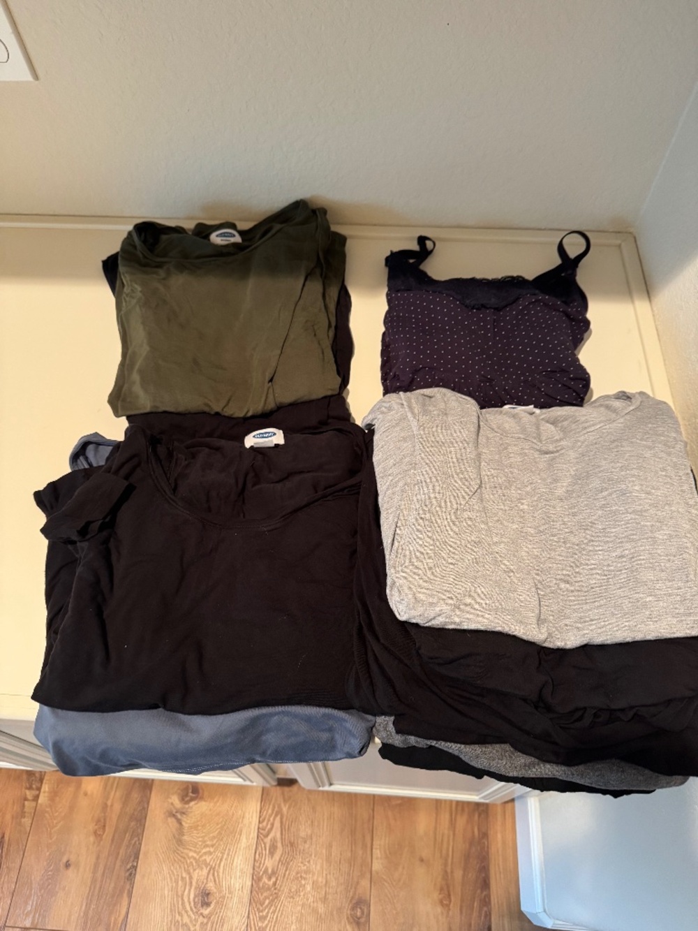 Maternity/nursing clothes medium